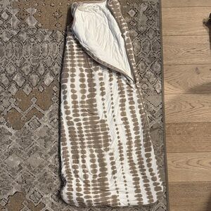 Kyte BABY Tan and White tie-dye sleep sack L 2.5